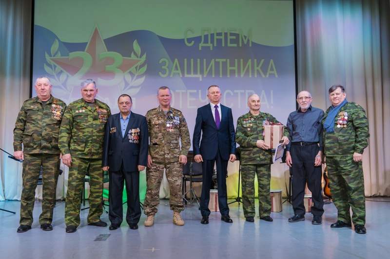 В Центре культуры и досуга состоялось праздничное мероприятие «Служу Отечеству», посвященное Дню защитника Отечества