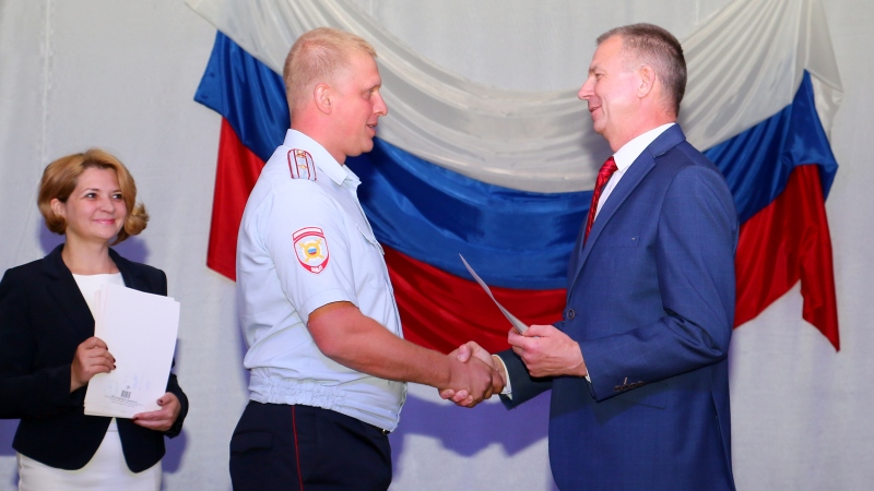 Наша служба и опасна и трудна...