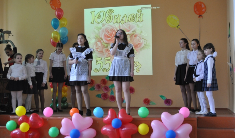 Дважды отличница: луговской школе - 55
