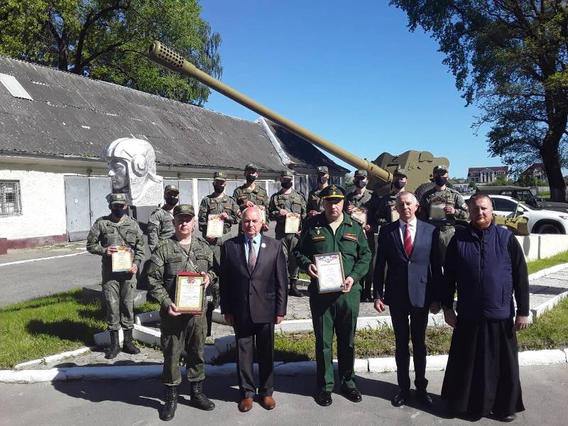 Поблагодарили за сотрудничество