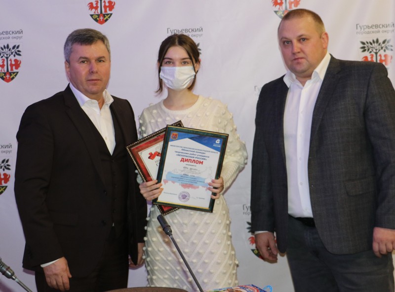 Вовлекая в активную деятельность
