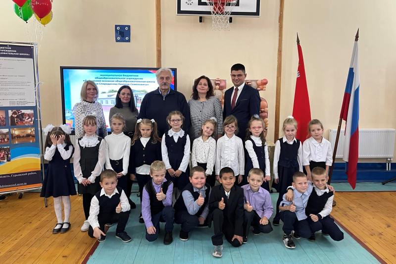 Слов хороших не жалея, поздравляем с юбилеем!