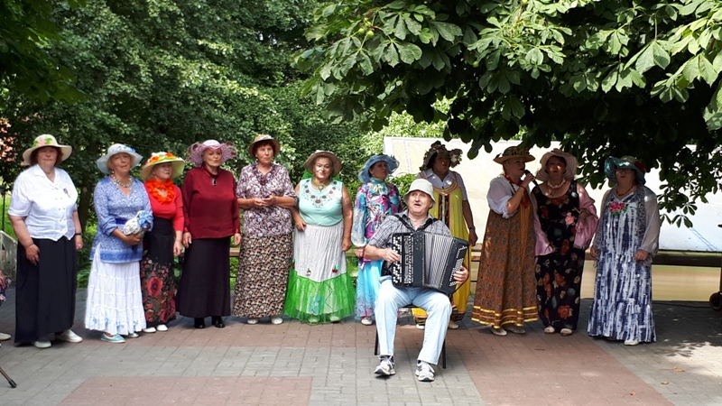Подарили душевные песни