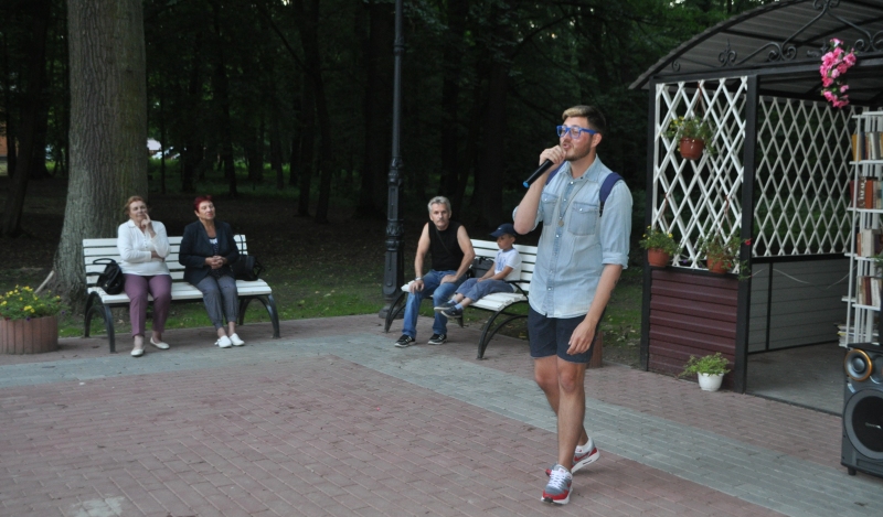 Поэзия, как много в этом слове!