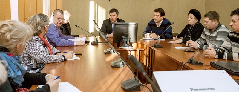 Исполняя поручение губернатора