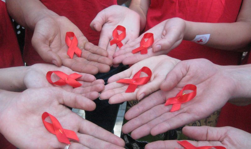 СПИД: проблема не только медицинская, но и социальная