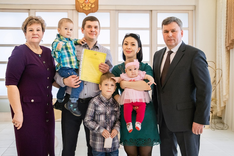 Навстречу квадратным метрам: молодые семьи получили господдержку