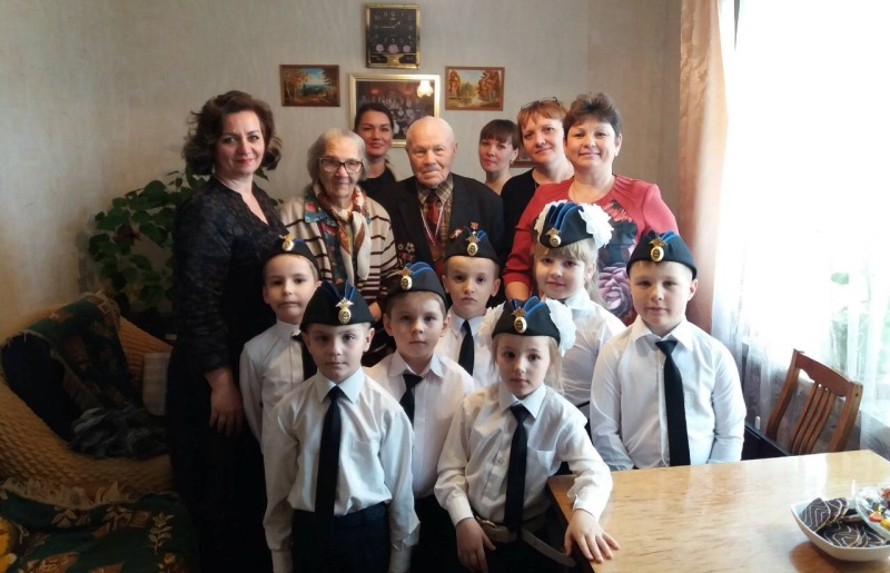 Юные патриоты навестили ветерана