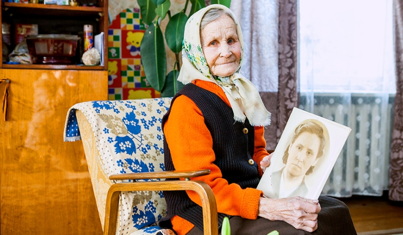 «Принимай, Валентина Дмитриевна, поздравления!»