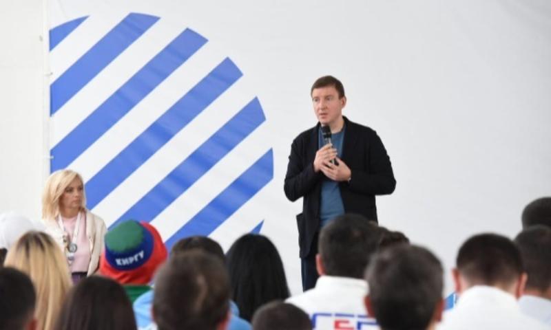 «Единая Россия» запускает новый проект по поддержке региональных НКО