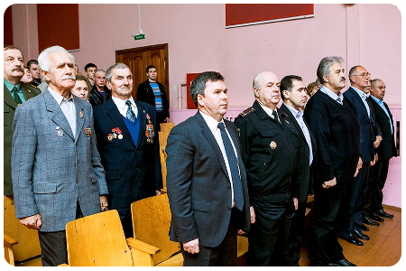 в центре культуры Гурьевска торжественно проводили 77 призывников нашего района, которые этой осенью пополнят ряды армии и флота.