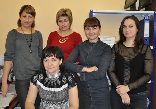 Вот такие красивые девушки работают в нашей службе &laquo;одного окна&raquo;