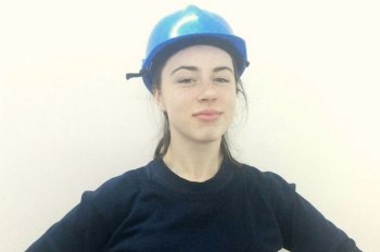 Анна ПЕТРУШИНА,работниклабораториинефтебазы