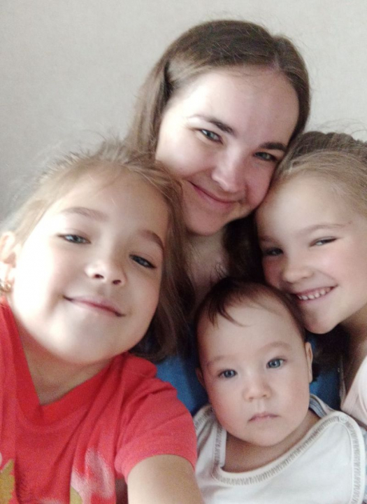 ТАМ, ГДЕ ЖИВЕТ ЛЮБОВЬ