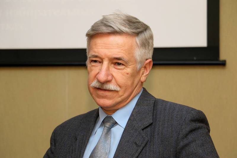 Алексей Васильевич Со-рокин подробно проанали-зировал работу УИК