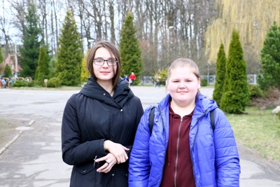 Дарья ТЮТЮННИК и Настя ЗАХАРОВА