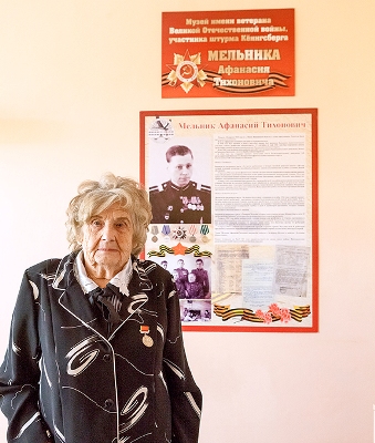 Вдова Афанасия Мельника -Александра Иосифовна Орелтоже приехалана торжественное событие