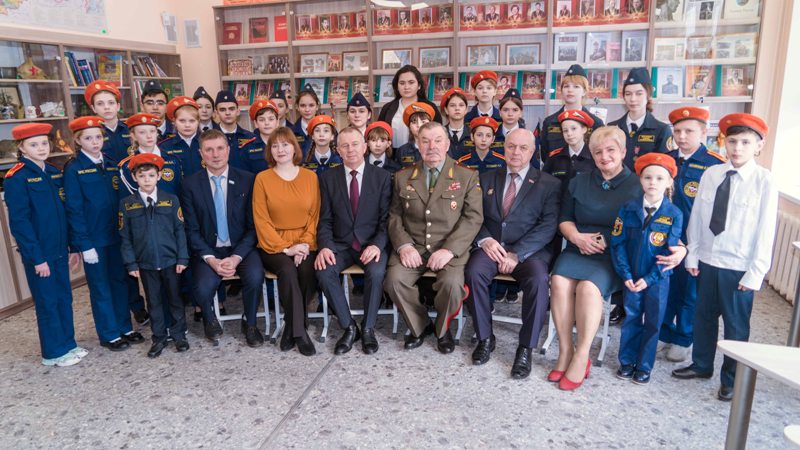 Еще одно запоминающееся мероприятие, посвященное этой же памятной дате, прошло в Петровской школе.