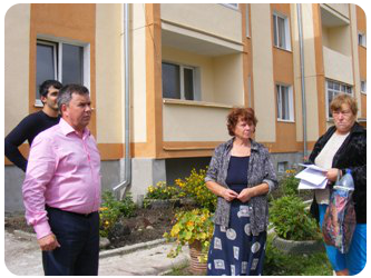 Ремонтные работы на улице Вокзальной станции "Луговое-Новое"
