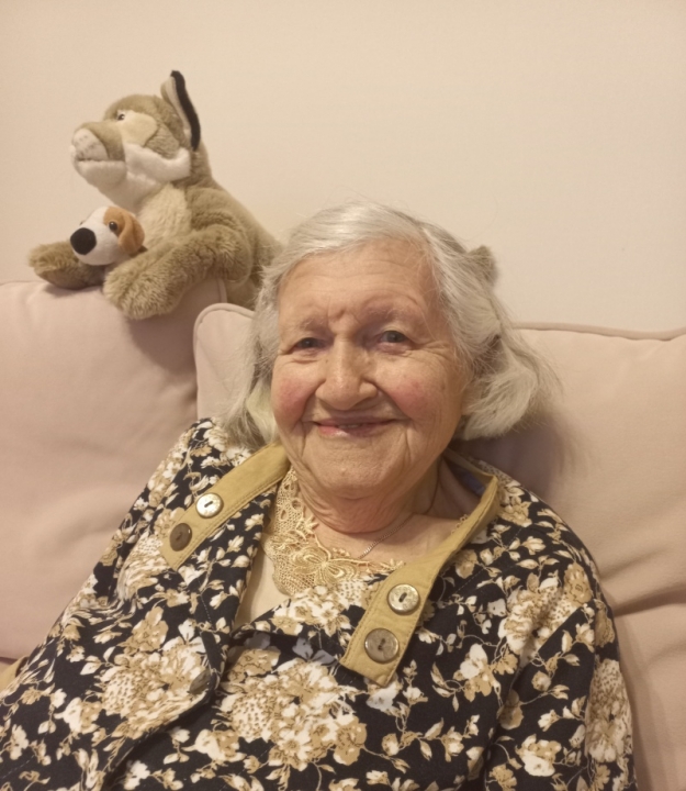 ПОРТНОВА Елена Харитоновна, учитель математики, 90 лет исполнилось 16 октября 2022 года