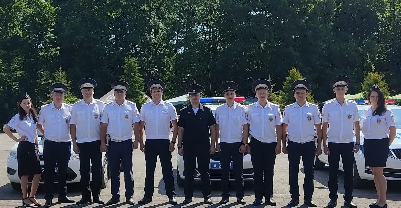 Ежегодно 3 июля в России отмечается профессиональный праздник сотрудников автоинспекции – День ГИБДД. В преддверии важной даты мы встретились с начальником отделения ГИБДД отдела МВД России по Гурьевскому району Максимом ШАФЕРОМ, который рассказал о трудовых буднях коллег и вспомнил интересные истории