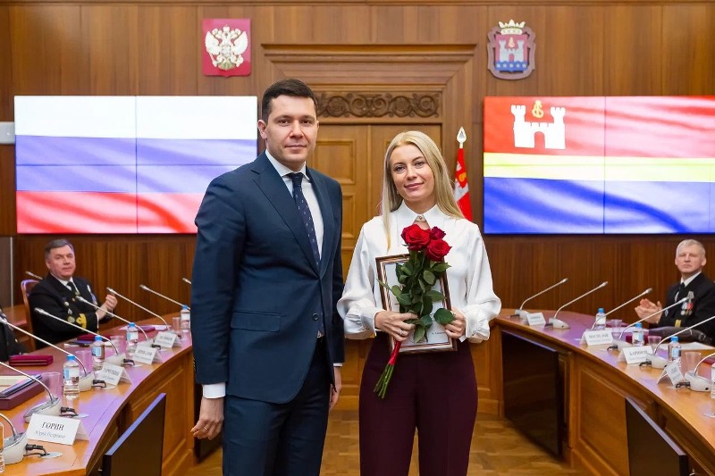 Почетного диплома «Благодарность Губернатора Калининградской области» была удостоена начальник управления капитального строительства и архитектуры администрации Гурьевского округа Ирина ГУД.