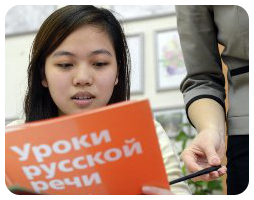 Разъяснения дает Татьяна ЯНЧИНА, инспектор отделения УФМС России по Калининградской области в Гурьевском районе, старший лейтенант внутренней службы.