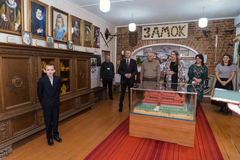 Путешествие в пространства и века