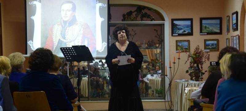 «Белеет парус одинокий»