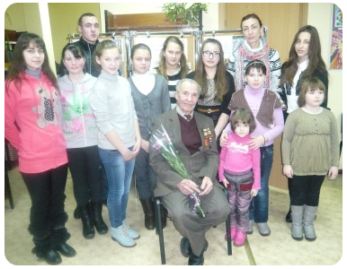 С легендарным человеком - нельзя не сфотографироваться