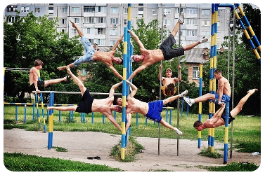 Когда есть большое желание изменить что-то в своей жизни - можно и горы свернуть или, как это доказали ученики «Школы будущего», долгожданную спортивную площадку получить