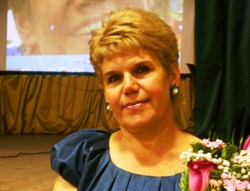 Елена ЕВСТИГНЕЕВА, специалист по методике клубной работы низовского ДК