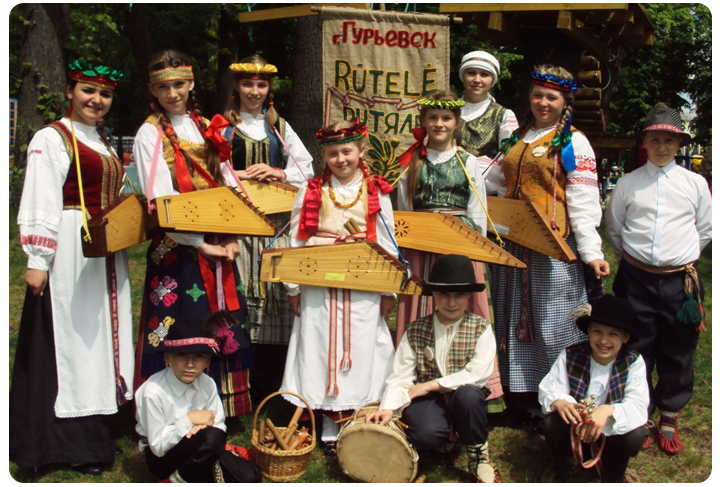 Везде поспевают
