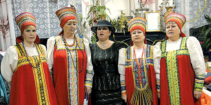Перед звероводами пос. Петрово выступала «Зоренька»
