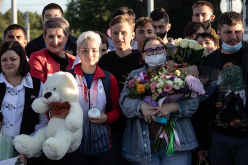 Выпускницашколы-интерната № 7в Большом Исаково,заслуженныймастер спорта Россиипо легкой атлетикеАлександра Ручкинастала серебрянымпризером Паралимпиадыв Токио